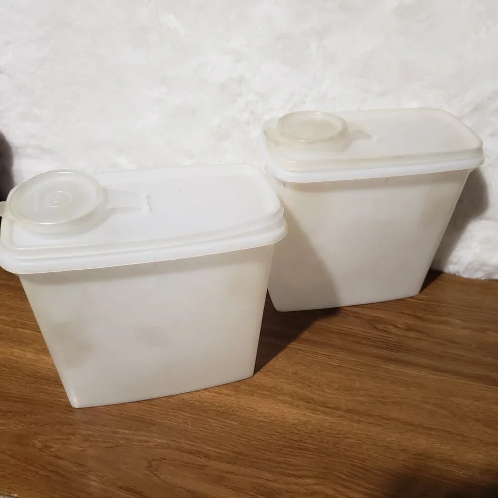 Vintage Tupperware 469-1 Cereal Food Storage Containers Clear‎ Lot of 2 Pour Lid